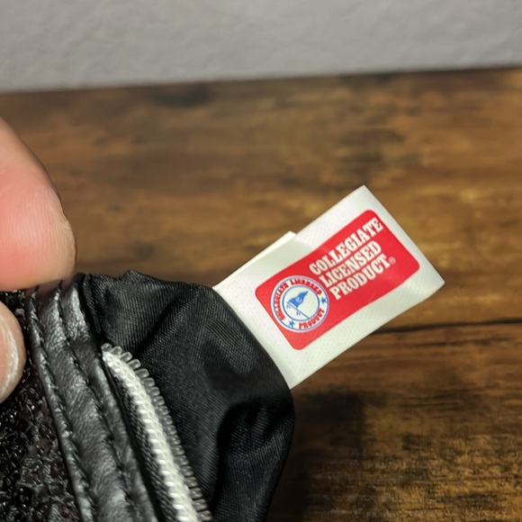 Oregon Ducks Black Sequin Wristlet clutch  purse - Picture 8 of 16